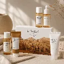 SKIN1004-Madagascar-Centella-Travel-Kit-lifestyle-1.webp