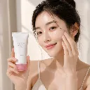 SKIN1004-Madagascar-Centella-Poremizing-Light-Gel-Cream-75ml-modelo.webp