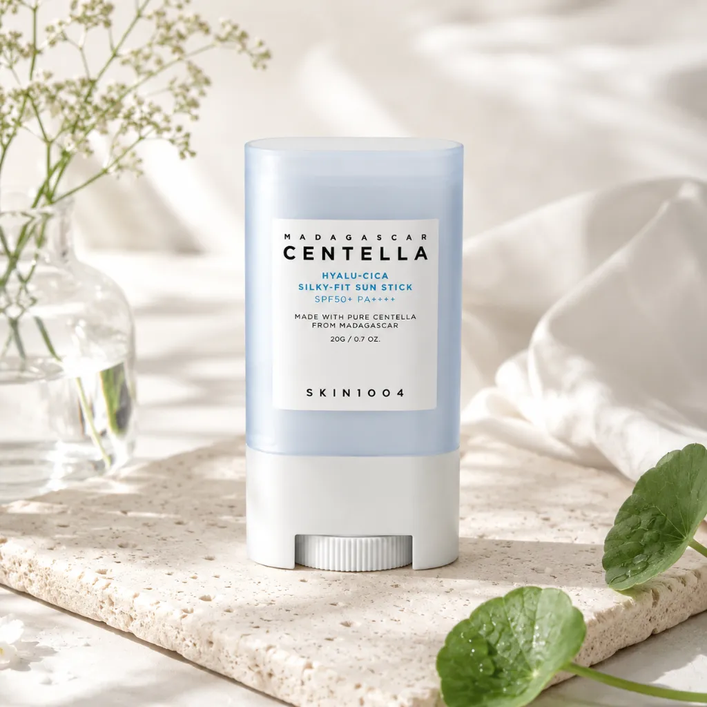 SKIN1004-Madagascar-Centella Hyalu-Cica-Silky-Fit-Sun-Stick-20g-lifestyle-1.webp