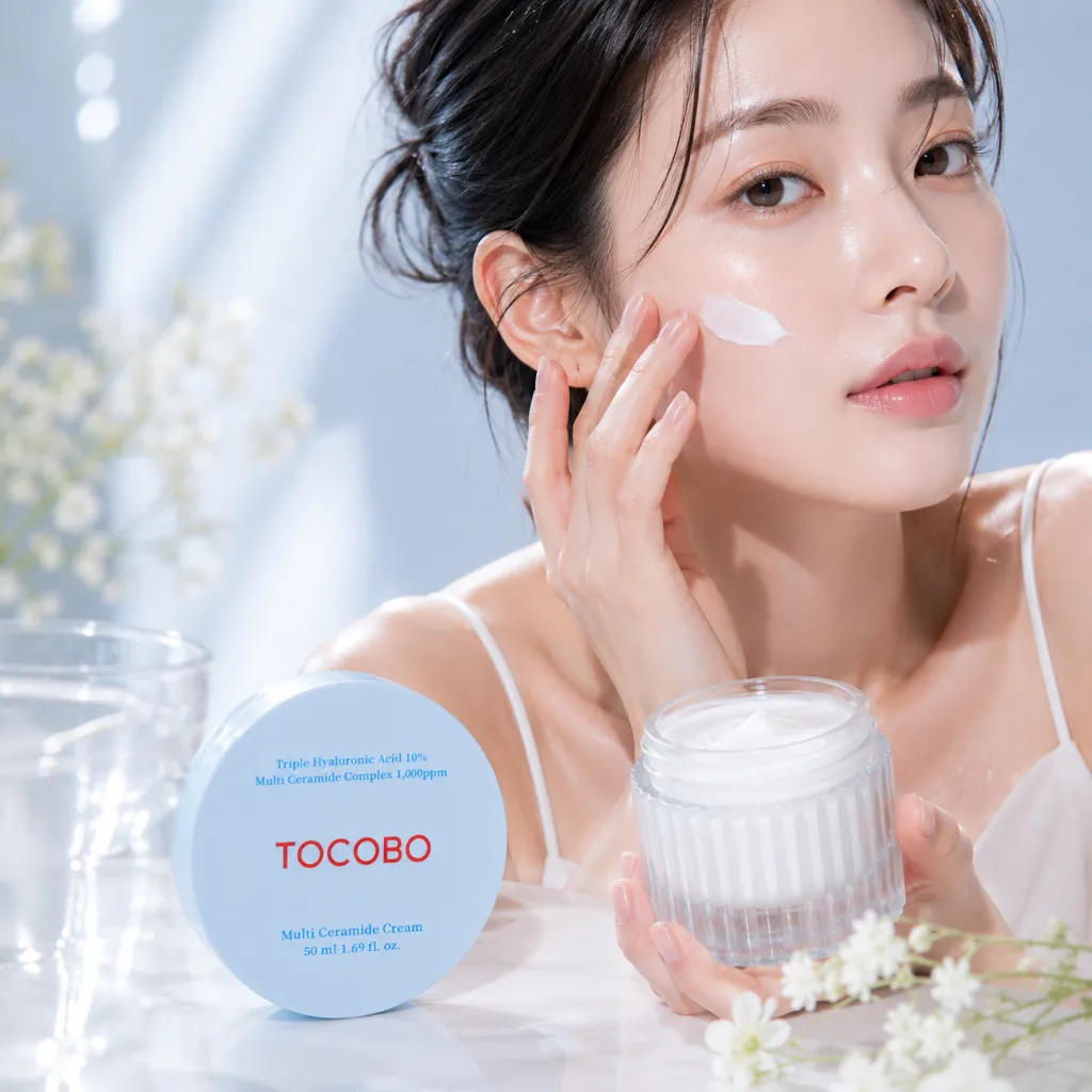 TOCOBO-Multi-Ceramide-Cream-50ml-modelo.webp